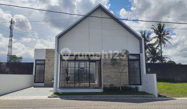 Rumah Cantik Skandinavia Perumahan Dekat Budi Mulia Tajem Sleman 1