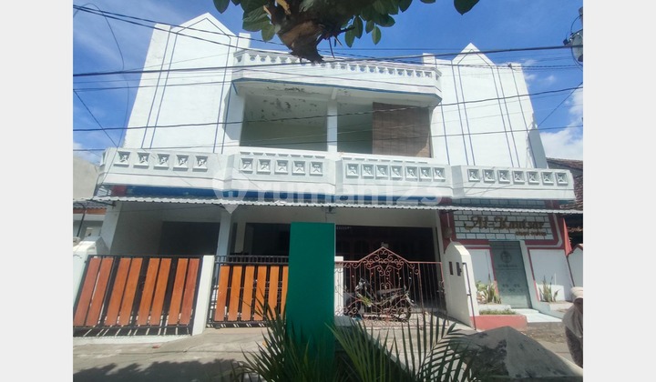 Main House & 23-Room Boarding House on Kaliurang Street Near UII Campus Main House & 23-Room Boarding House on Kaliurang Street Near UII Campus