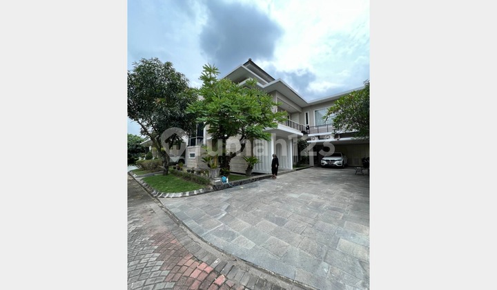 Rumah Mewah Full Furnish Perumahan Elite Jalan Kaliurang Km 6 Sle