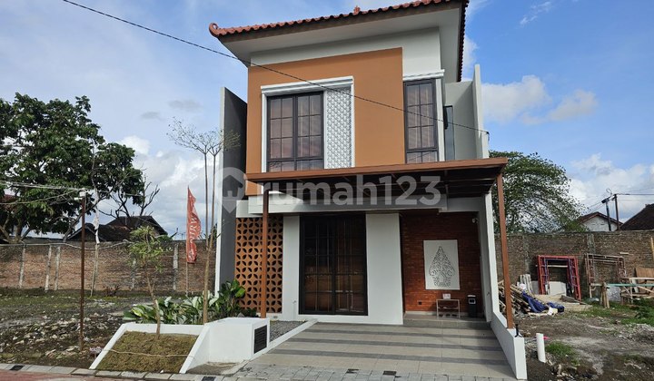 Rumah Mewah Perumahan One Gate 5 Menit ke Malioboro Kota Jogja Rumah Mewah Perumahan One Gate 5 Menit ke Malioboro Kota Jogja