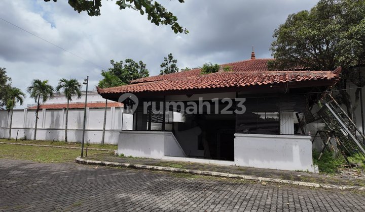 For Rent Commercial Space Former Hugo's Cafe Jl. Adisucipto Sleman.