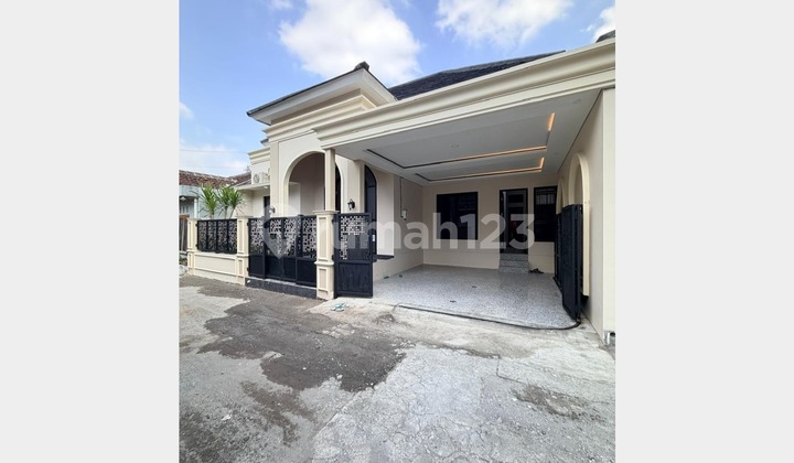 Rumah Mewah Dekat Jogja Bay Wedomartani Sleman Rumah Mewah Dekat Jogja Bay Wedomartani Sleman