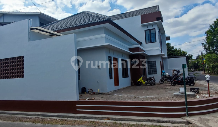 Main House Roof Terrace Umbulharjo Yogyakarta 2