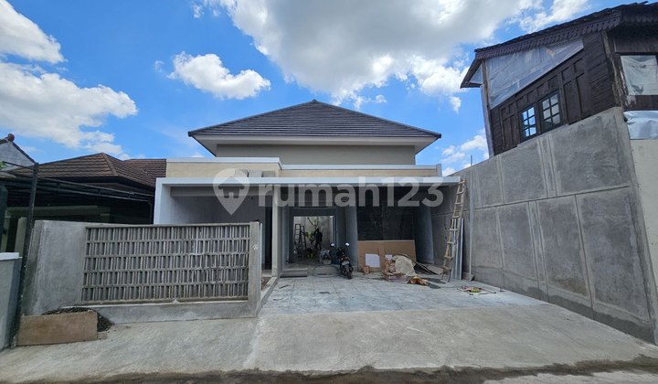 Rumah Modern Dekat Candi Sambisari Purwomartani Kalasan Sleman