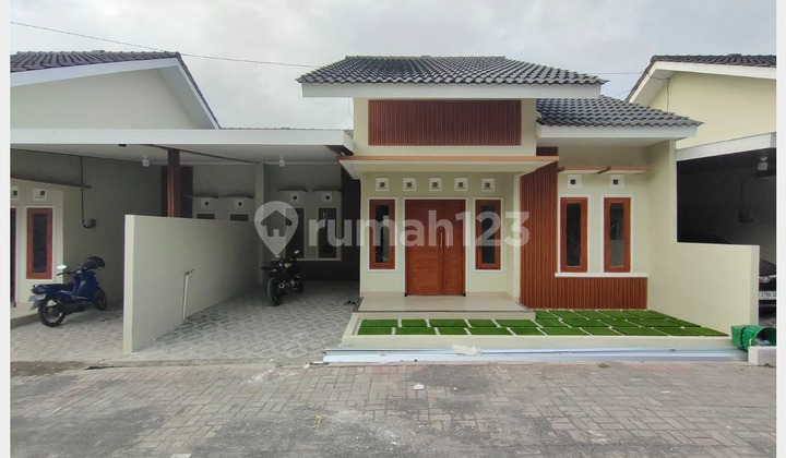 Beautiful House in Purwomartani Cluster Near Sambisari Temple Sle 2