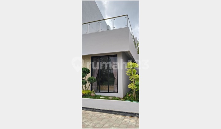 2-STORY EXCLUSIVE HOUSE IN WATES YOGYAKARTA CITY CENTER WITH UMRAH BONUS
