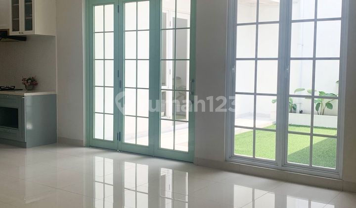 Rumah 2 Lantai, Siap Huni - Cluster Terrace Grand Wisata Tera E 2