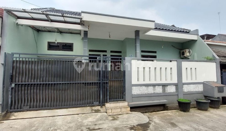 Rumah 2.5 Lantai Siap Huni Kondisi Terawat Dan Lingkungan Nyaman 1