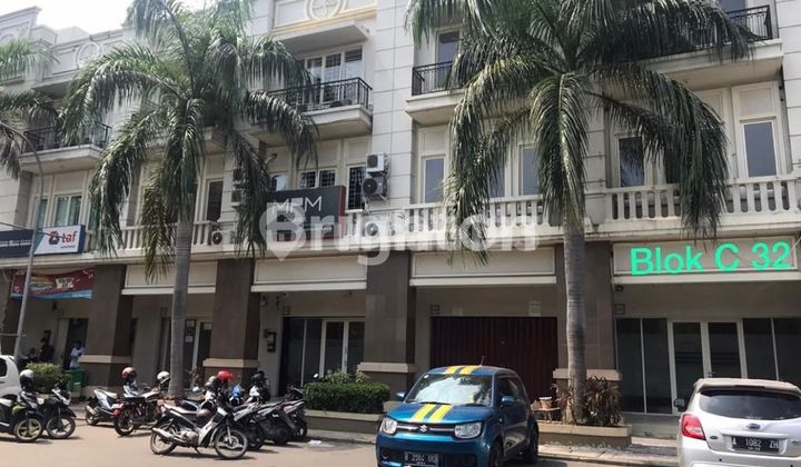 For Sale Fast, Potential Shop House at the Main Gate of Grand Taruma Kerawang. 2