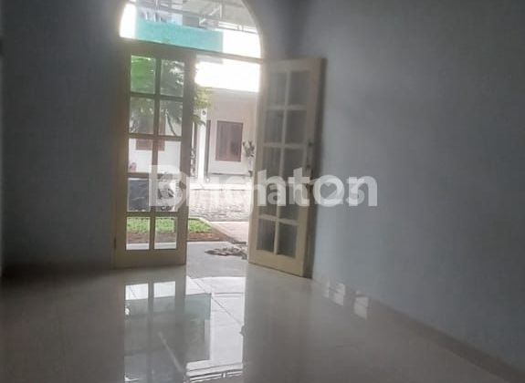 Single-Story House in Well-Maintained, Move-In Condition in Cluster Rotterdam 2, Bekasi 2