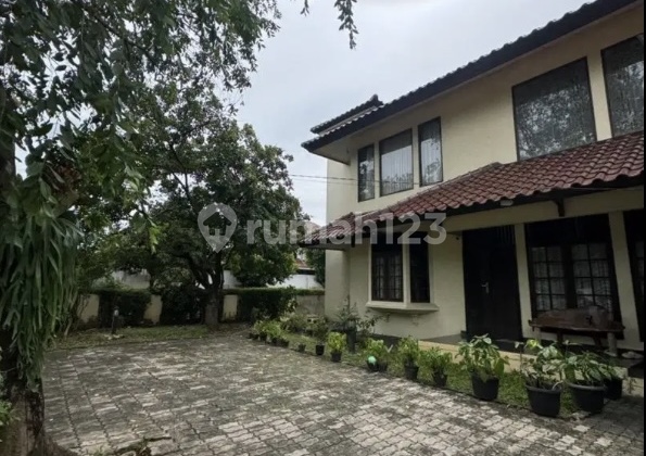 Rumah 2 Lantai Di Kemang Pratama 1 - Super Strategis & Siap Huni  2