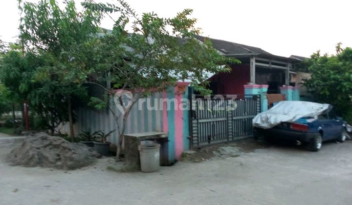 House in the Strategic Housing Estate in Transyogi Cileungsi 1