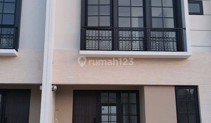 Rumah Mewah Murah Strategis Pusat Kota Bekasi 1