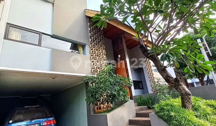 Rumah Cantik Bebas Banjir Di Dekat Tol Jatiwrna