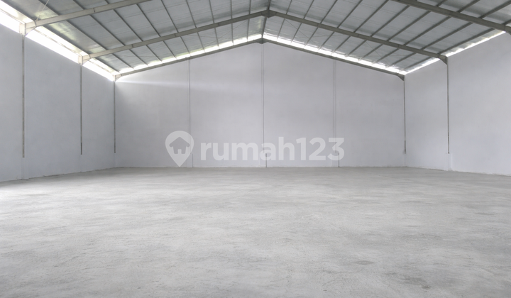 Gudang Baru SHM Maumbi Jln Manado Bitung