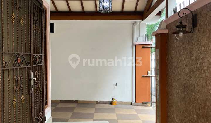 Rumah Akses Startegis,Rapi,Terawat 2,5 Lantai di Tanjung Duren Jakarta Barat 2