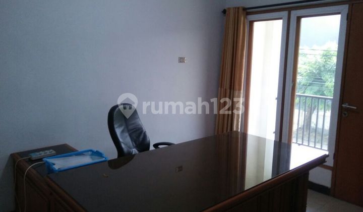 Dijual Rumah Lokasi Taman Palem Lestari Siap Huni 2