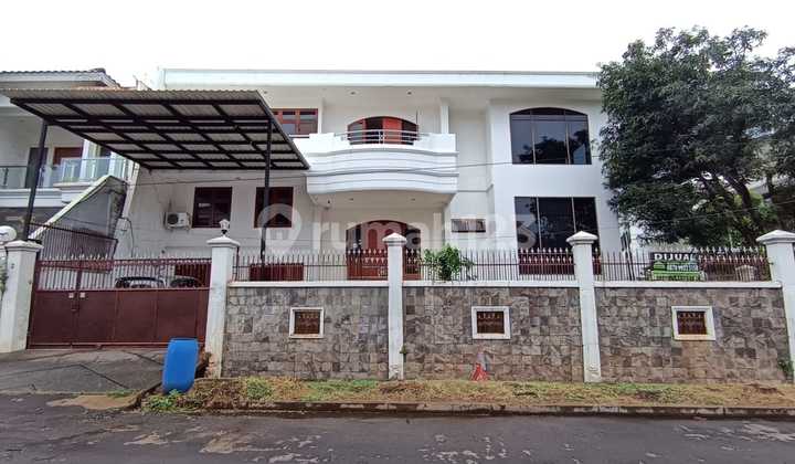 For Sale Nice Hook House in Pluit Sakti