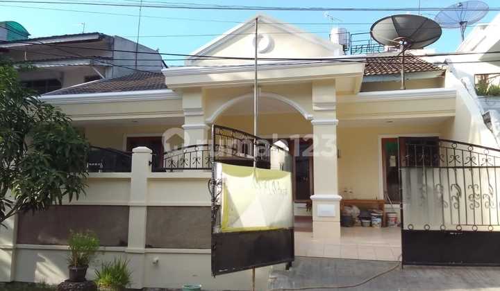 For Sale: Nice House with SHM in South Pluit