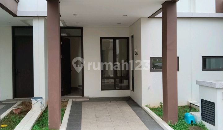 Good Neat Millennial House Semi Furnished 3 Floors Japanese Concept In Lavon Suvarna Cluster Daisan Good Neat Millennial House Semi Furnished 3 Floors Japanese Concept In Lavon Suvarna Cluster Daisan