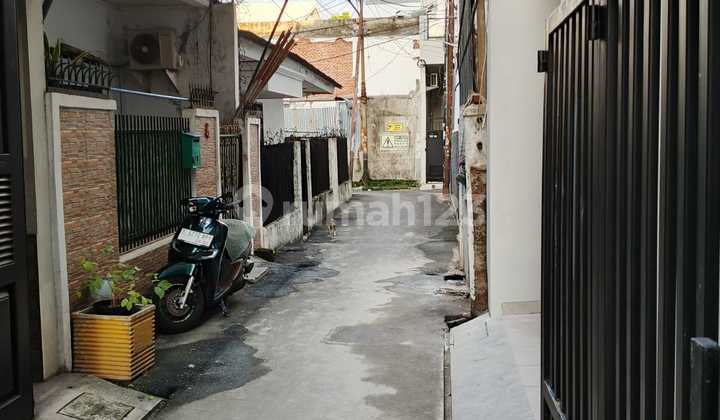 Dijual Rumah Baru Lokasi Tanjung Duren Siap Huni Dijual Rumah Baru Lokasi Tanjung Duren Siap Huni