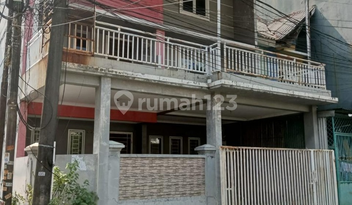 Rumah 3 Lantai Furnish Di Taman Palem Lestari