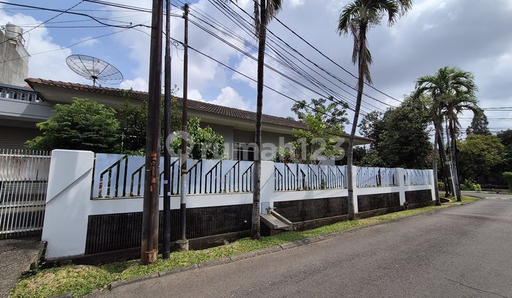Dijual Rumah di Puri Indah Hoek 2