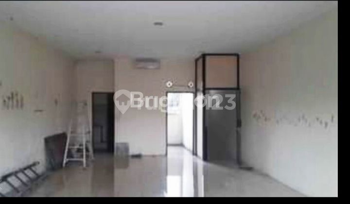 SHOPHOUSE ON ADI SUCIPTO STREET, PAULAN, COLOMADU 2