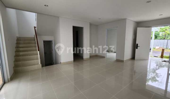 Granada At Menaggio - Illago Paramount Gading Serpong 2