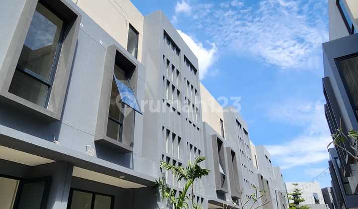 FOR RENT MINIMUM 2 YEARS DOUBLE FACADE SHOPHOUSE DELREY BIZTOWN BSD CITY - Lvaefa