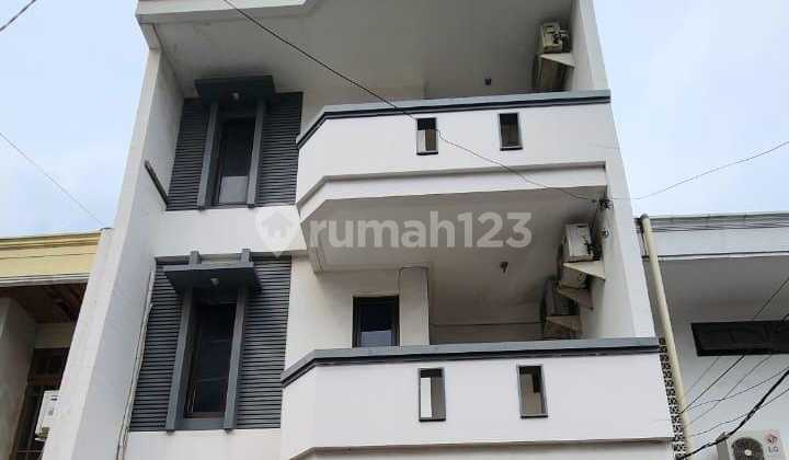 3.5 Floors Boarding House Apple Garden Tanjung Duren West Jakarta 1