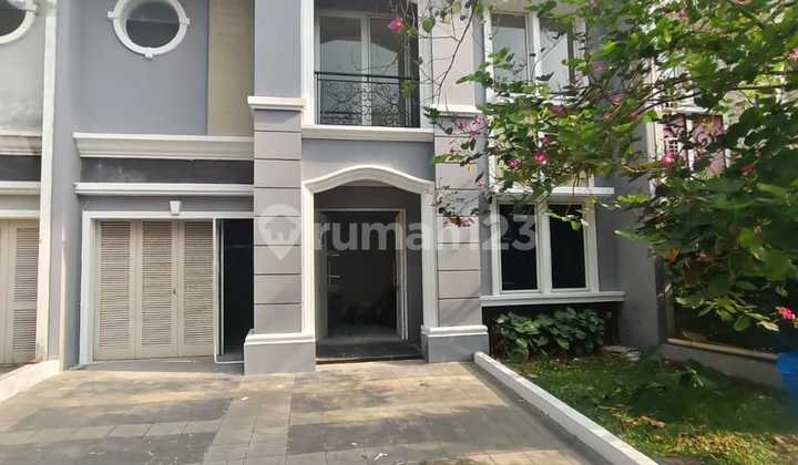 Rumah, 2 Lantai,Siaphuni