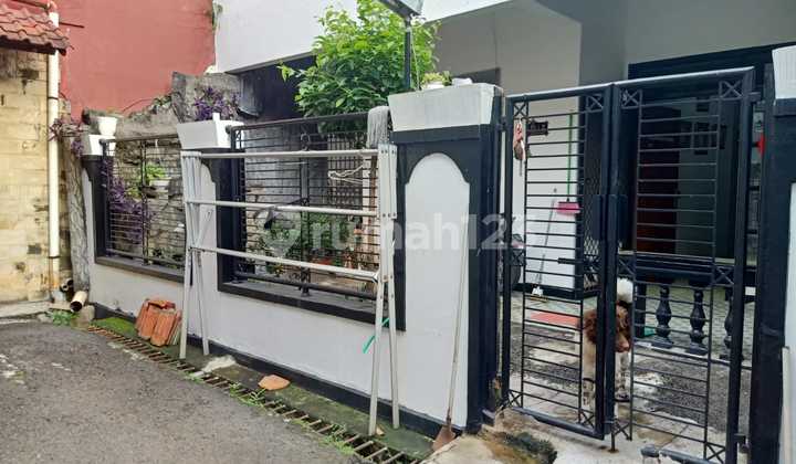 House for sale. Rp 1.5b – Pondok Kelapa, East Jakarta! House for sale. Rp 1.5b – Pondok Kelapa, East Jakarta!