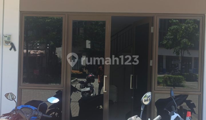 Ruko, 3 Lantai,Harga Sewa Murah,Lokasi Strategis