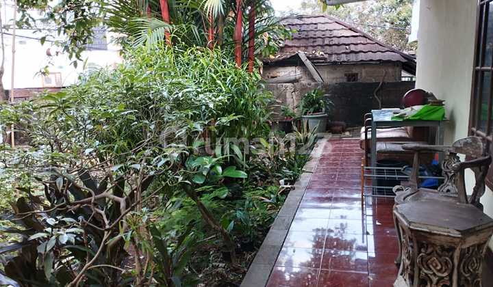 Jual Cepat, Rumah Lama Masih Terawat. Cocok untuk Para Pensiun atau Dibangun Kost2an