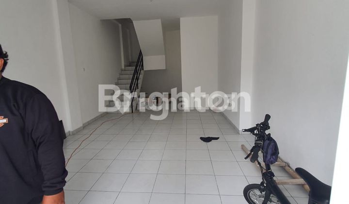 4-Story Shophouse Petojo 2 4-Story Shophouse Petojo 2