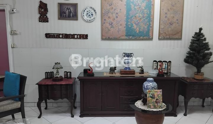 Rumah Tanjung Duren 1Stengah Lantai Full Furnished 2