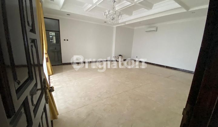 Rumah Minimalis 2 Lantai Kemanggisan 2