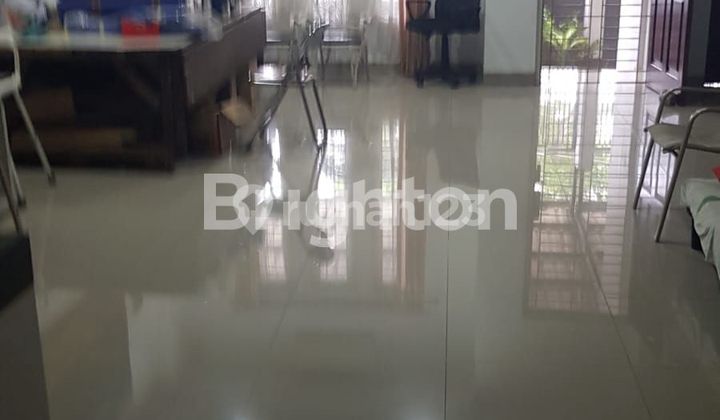 3-Story Ready-to-Occupy House in Jelambar 2