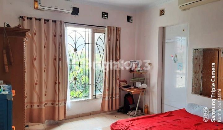 Rumah Hoek 2 lantai Siap Huni Puri Indah 2