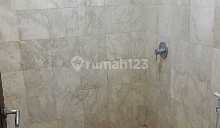 FOR RENT RUMAH BARU 4BR LOKASI STARTEGIS DEKAT SANUR DAN RENON 2