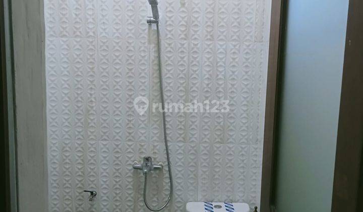 FOR RENT RUMAH 1LT 3BR MINIMALIS LOKASI STARTEGIS BAGUS DI RENON 2