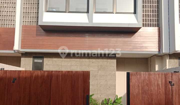 Rumah Ready Unit Baru 4Br Sangat Bagus Lokasi Super Startegis Dalung