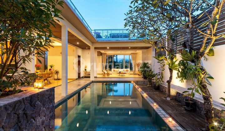 FOR RENT LUXURY VILLA 4BR PREMIUM LOCATION OCEAN VIEW NUSA DUA