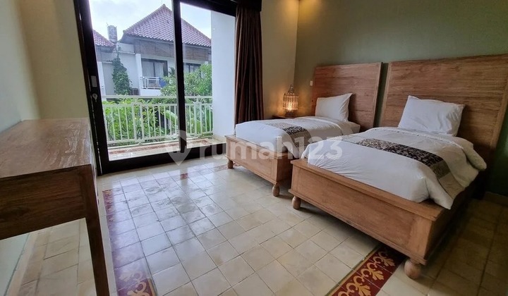 COZY ONE-GATE VILLA STYLE 3BR GREAT LOCATION IN PERERENAN CANGGU