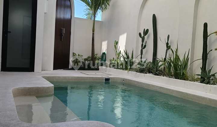 Ready Unit New Villa Best Premium Best Location in Keroboan Seminyak