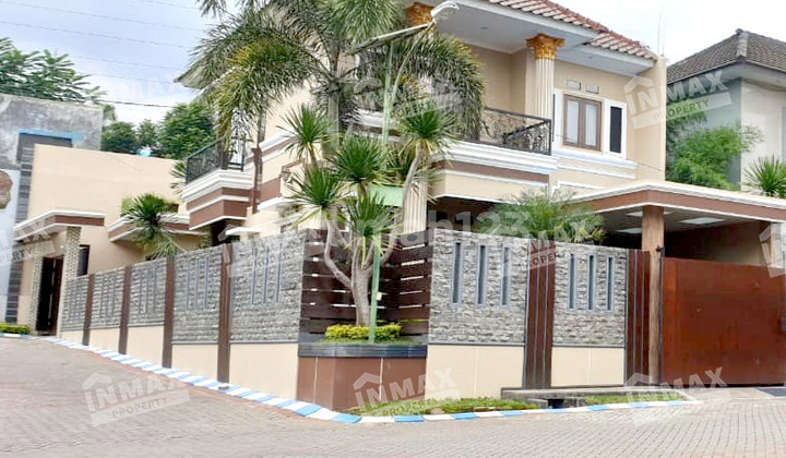 Villa Siap Huni Dekat Tempat Wisata di Batu Villa Siap Huni Dekat Tempat Wisata di Batu