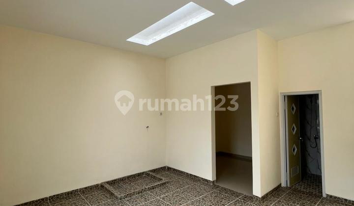 Exclusive Boarding House in a Strategic Location in Malang 2