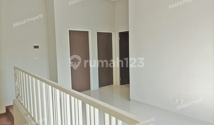 Rumah Minimalis Modern 2 Lantai Di langsep Malang 2