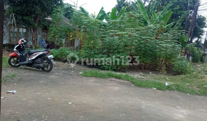 10 Minutes to Depok Baru Station, SHM Plot with Motorcycle Bonus 10 Minutes to Depok Baru Station, SHM Plot with Motorcycle Bonus